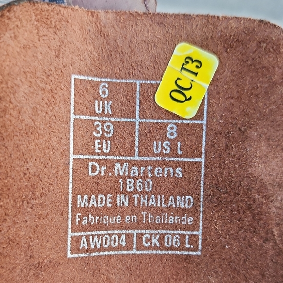 Dr. Martens 1B60 Bex Leather Pisa Lace-Up 20-Eyelet Knee-High Boots Size 8 - Picture 7 of 16